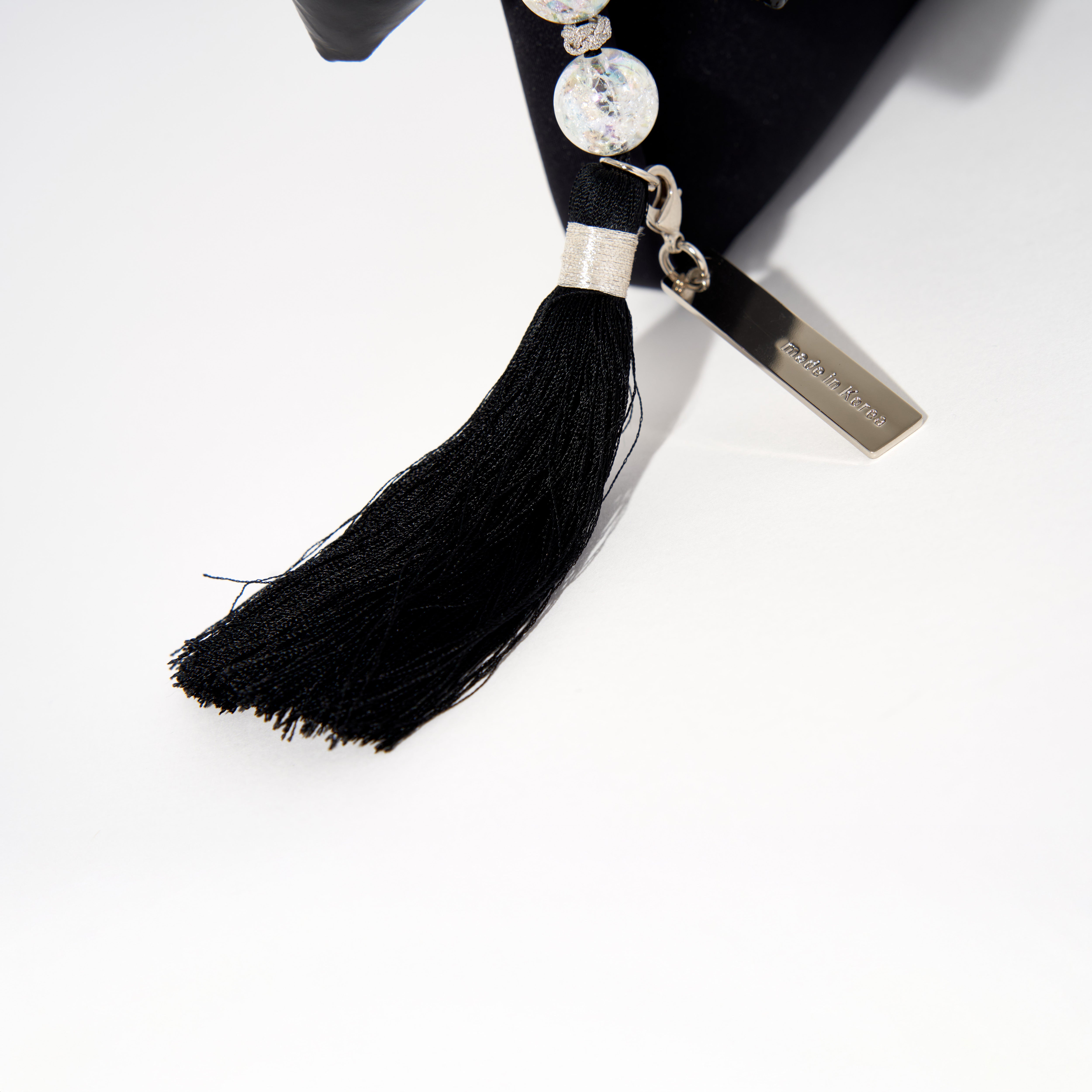 'Seoul' bag charm in Black